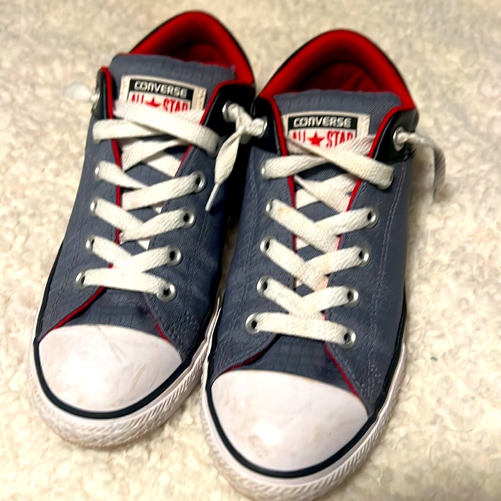 Junior Leather Converse All-Star Chuck Taylor, Size 4 Gray